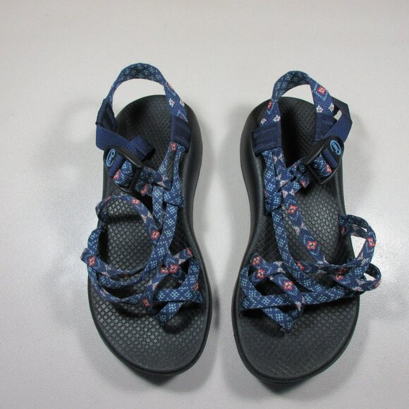 Chaco womens blue an red geometric strappy hiking sandals 7 M - Picture 3 of 6